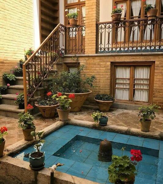 عکس خانه ویلایی قدیمی