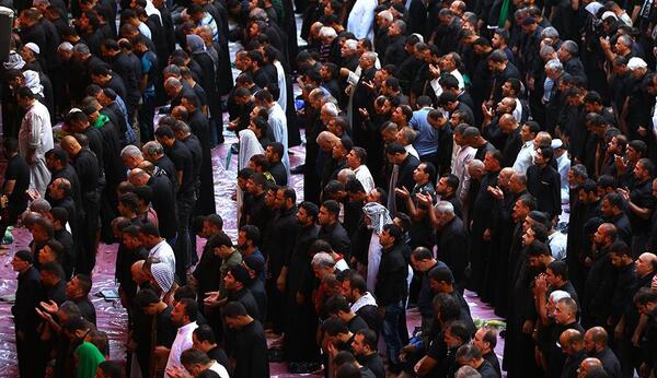 عکس از نماز ظهر عاشورا