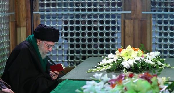 عکس از فاتحه خوانی