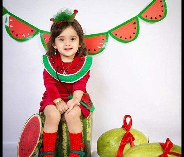 عکس آتلیه یلدایی کودک