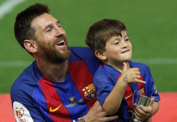 عکس خنده مسی