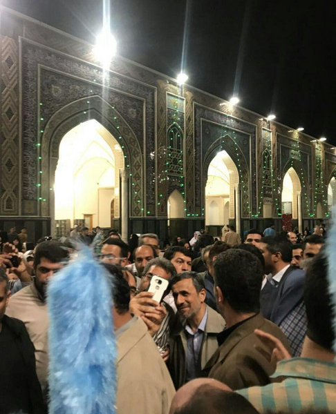 عکس یادگاری حرم امام رضا