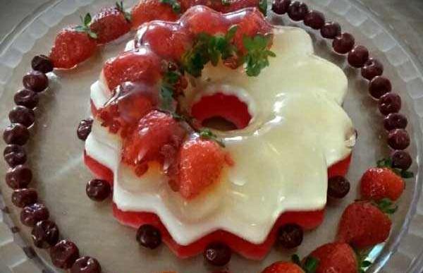 عکس ژله ویترینی توت فرنگی