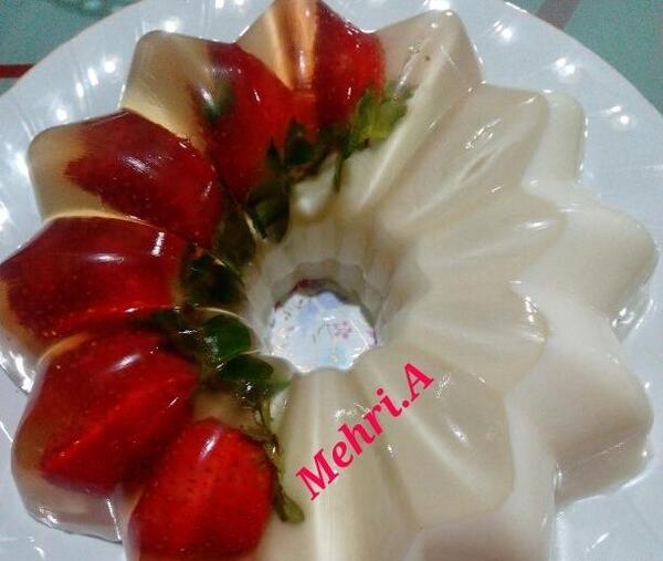 عکس ژله ویترینی توت فرنگی