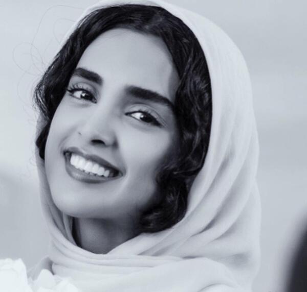 عکس لبخند از ته دل