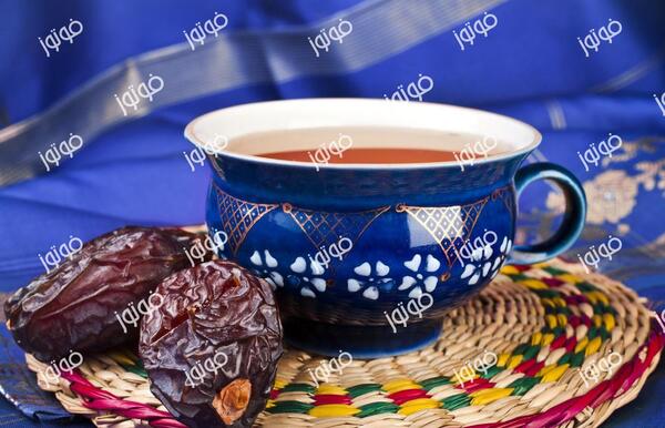 عکس چای و خرما