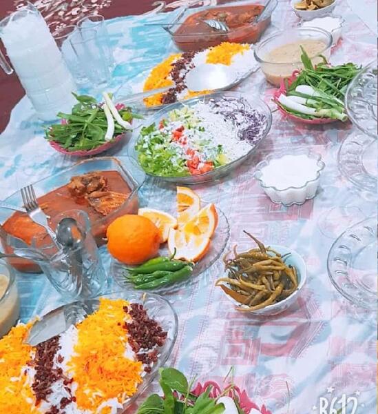 عکس خانوادگی غذا