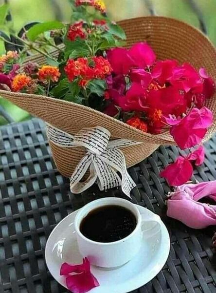 عکس پروفایل قهوه و گل