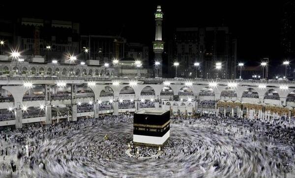 عکس کعبه سیاه و سفید