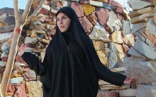عکس دختر با حجاب قرانی