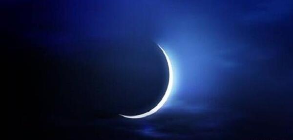 عکس ماه در شب اول ماه قمری