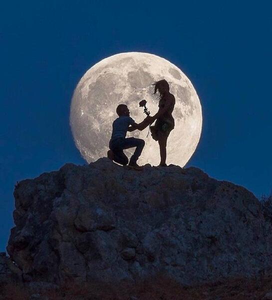 عکس ماه عاشقانه