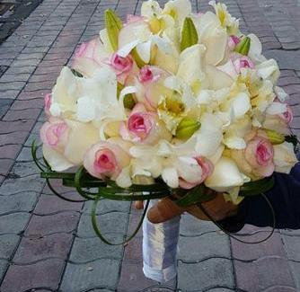 عکس دسته گل پژمرده