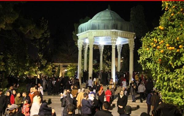 عکس حافظیه در شب