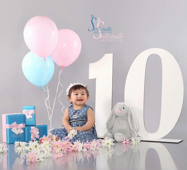 عکس تولد دخترانه در اتلیه