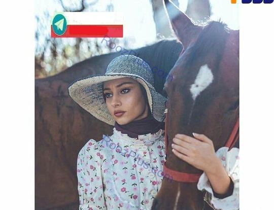 ژست عکس اسب سواری