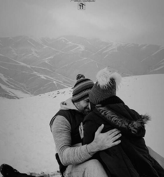 عکس عاشقانه دونفره تو برف