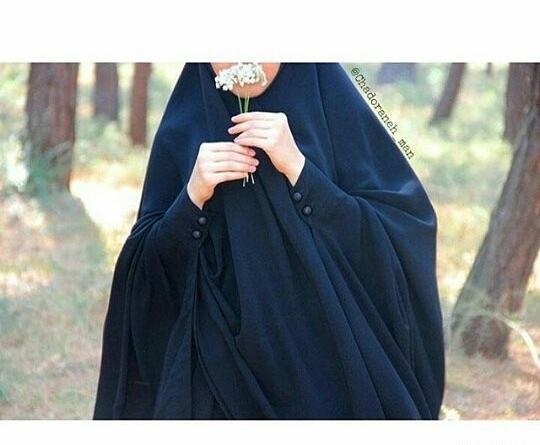 عکس لبخند دختر چادری