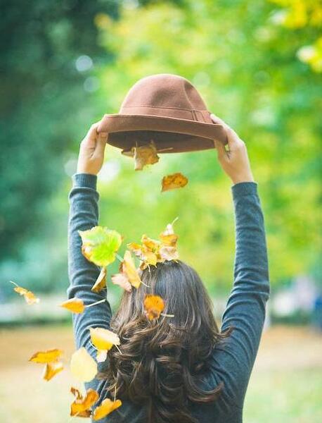 ژست عکس پاییزی دخترانه جدید
