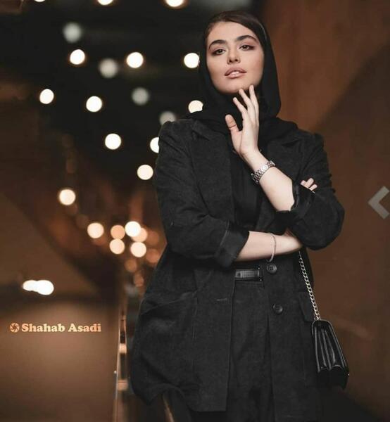 عکس ریحانه پارسا در جشنواره فیلم فجر