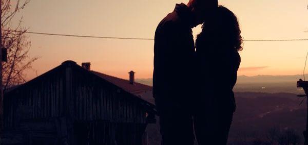 عکس عاشقانه دونفره از پشت