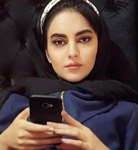 عکس با حجاب مهشید جوادی
