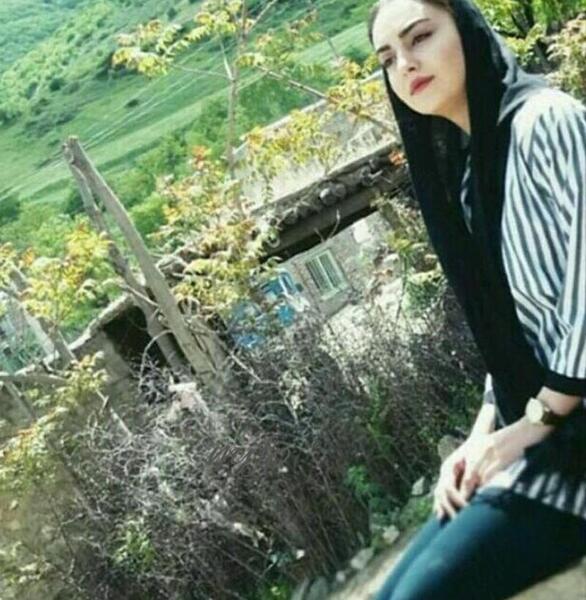 عکس با حجاب مهشید جوادی