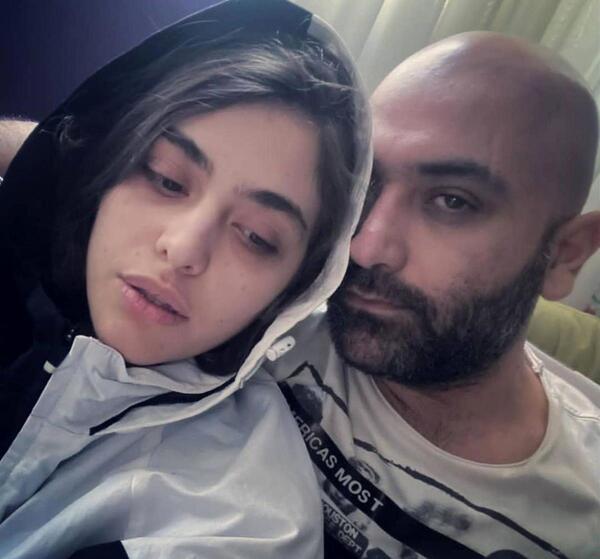 عکس لب گیری ریحانه پارسا