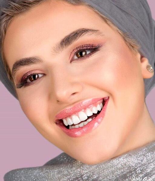 عکس لب گیری ریحانه پارسا