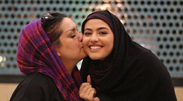 چند عکس از ریحانه پارسا