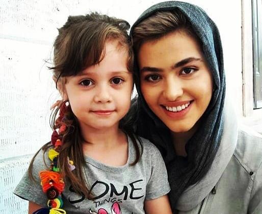 چند عکس از ریحانه پارسا