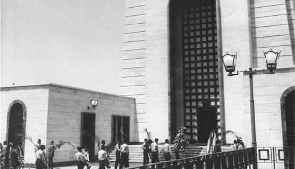 عکس هایی از آرامگاه رضا شاه
