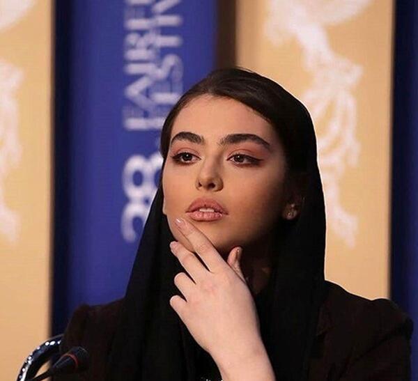 عکس آشفته ریحانه پارسا