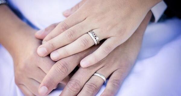 عکس حلقه ازدواج عروس داماد