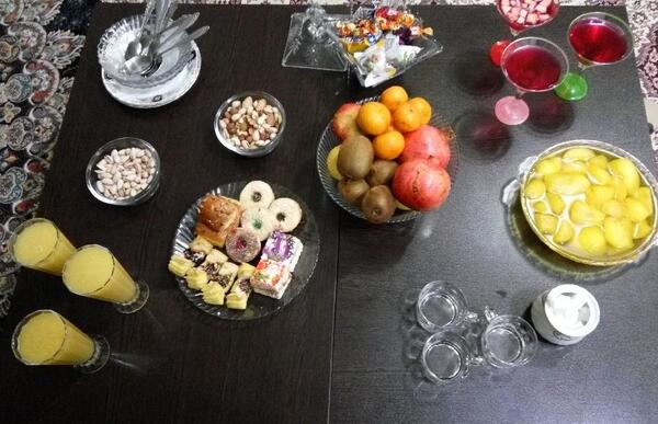 عکس شب چله ساده