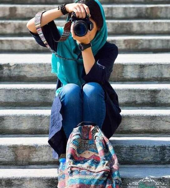 عکس ژست دخترونه عکاسی