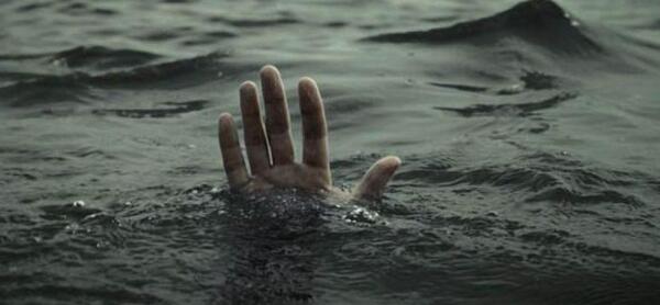 عکس طنز غرق شدن