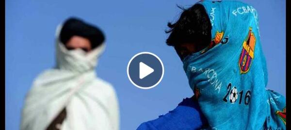 عکس بچه بازی طالبان