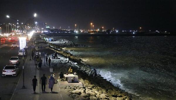 عکس لب دریا بندر عباس
