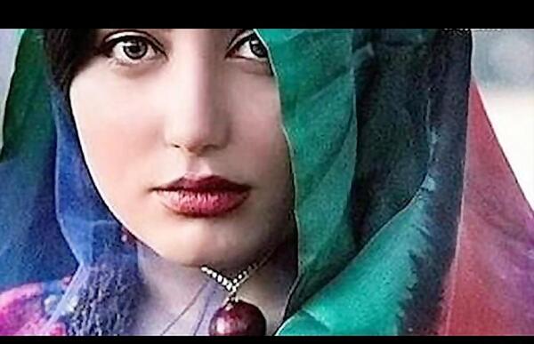 عکس زیبای دختر لر با لباس محلی