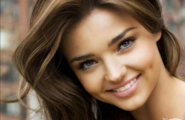 عکس دختر زیبا با چال گونه