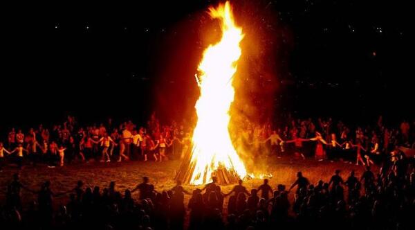 عکس آتش جشن سده