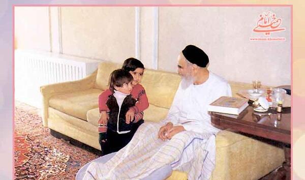 عکس امام زمان با بچه ها