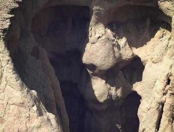 عکس سنگ جن