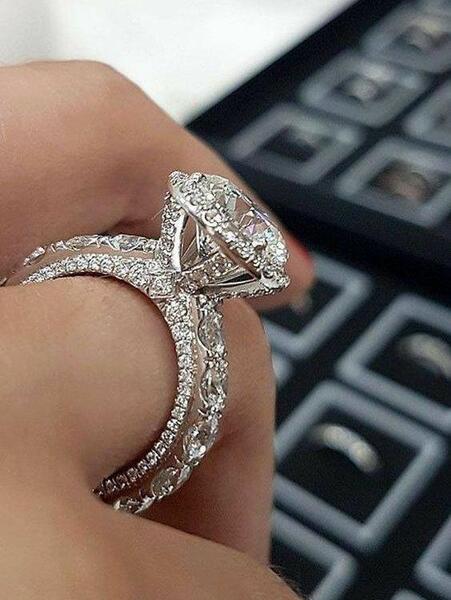 عکس حلقه ازدواج نگین دار