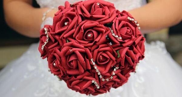 عکس دسته گل قرمز خوشگل