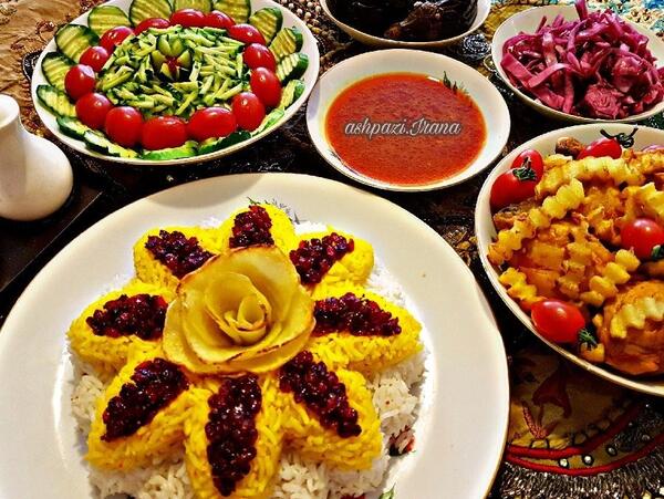عکس از تزیین زرشک پلو با مرغ