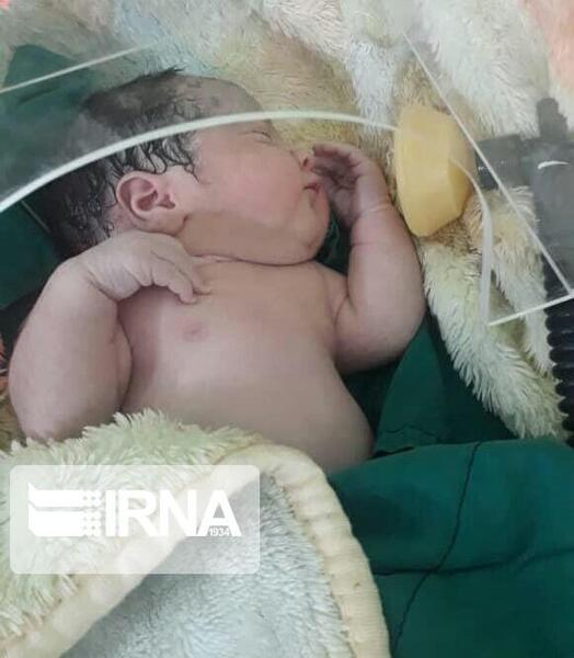 عکس بچه تازه متولد شده