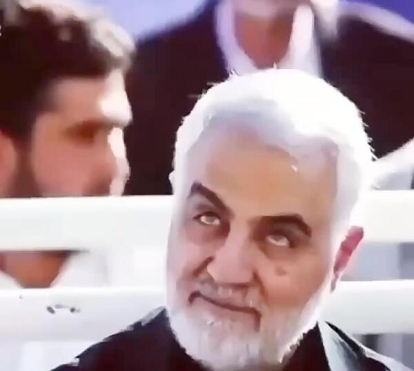عکس خنده سردار قاسم سلیمانی