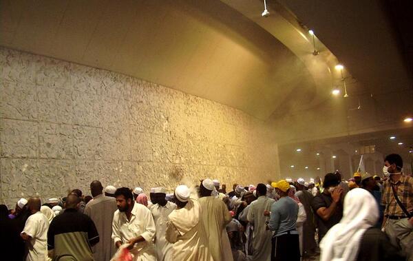 عکس سنگ شیطان در مکه